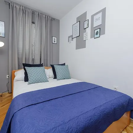 Doris&iris アパート *